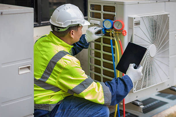 Professional Hvac Installation technician working in Jamestown, ND